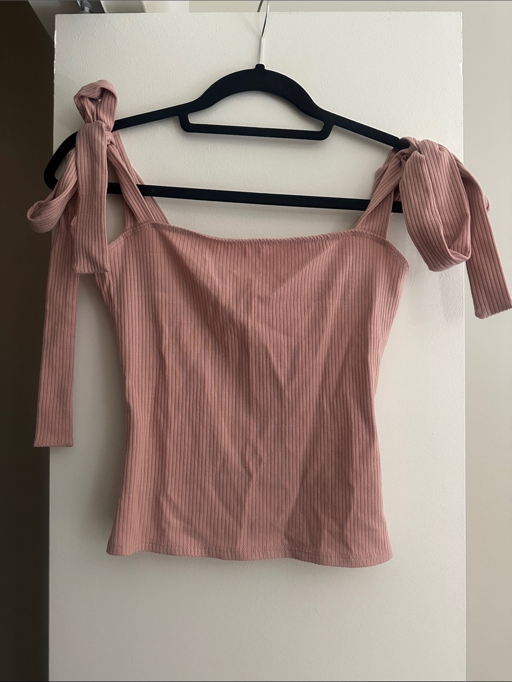 Tie-Shoulder Ribbed Ref Top in Dusty Pink